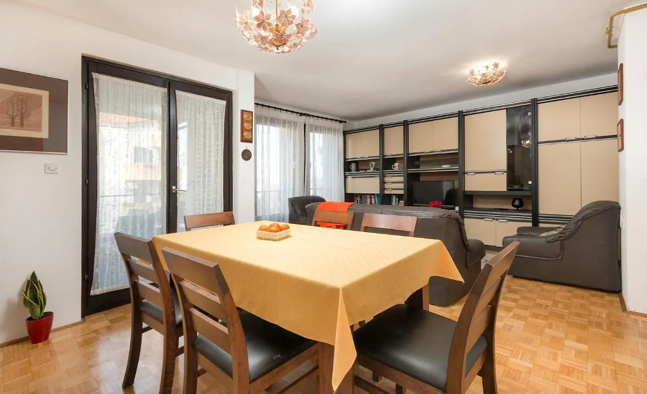 Sisplac Apartment Pula